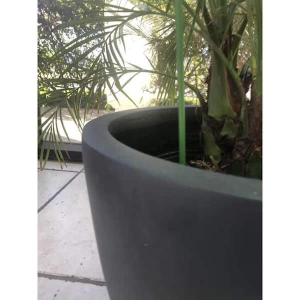 KANTE 20 in. W Round Charcoal Concrete/Fiberglass Indoor Outdoor