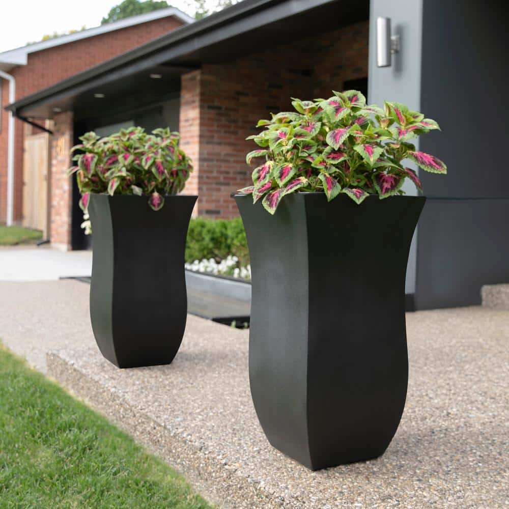 Valencia Black Tall Polyethylene Outdoor Planter Set