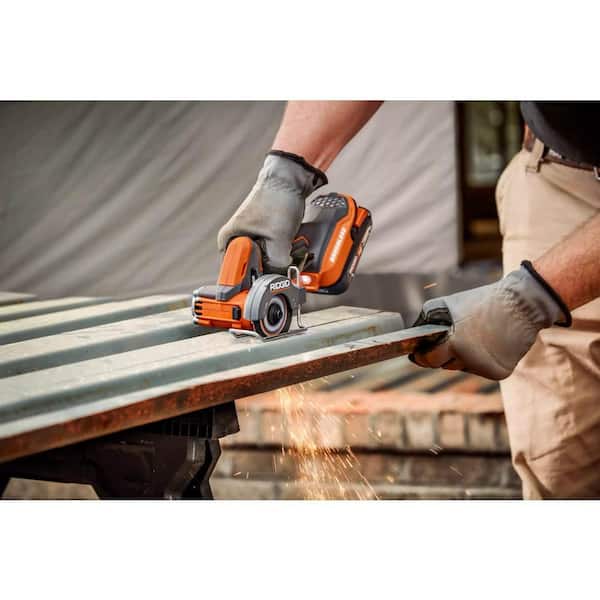 RIDGID 18V SubCompact Brushless Cordless 3 in. Multi-Material Saw 