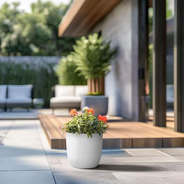 geometric plant pots White Modern Geometric Planter