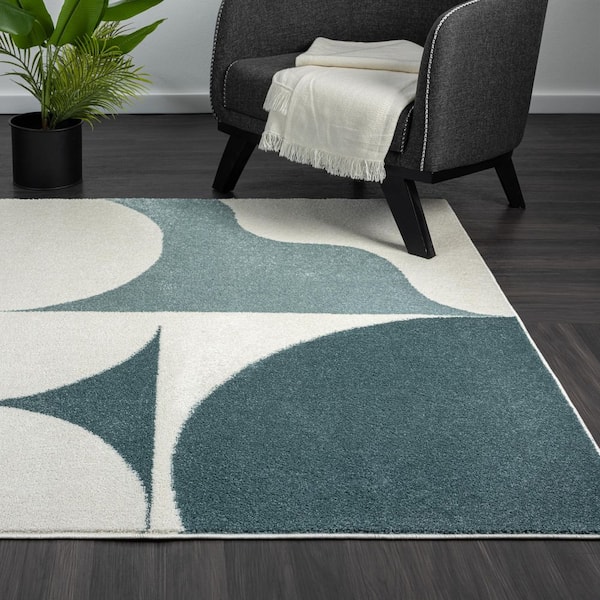 Deco Cream 5 ft. 3 in. x 7 ft. 6 in. Geometric Polypropylene Area Rug