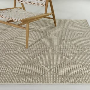 Chasewood White 8 ft. x 10 ft. Geometric Indoor/Outdoor Area Rug