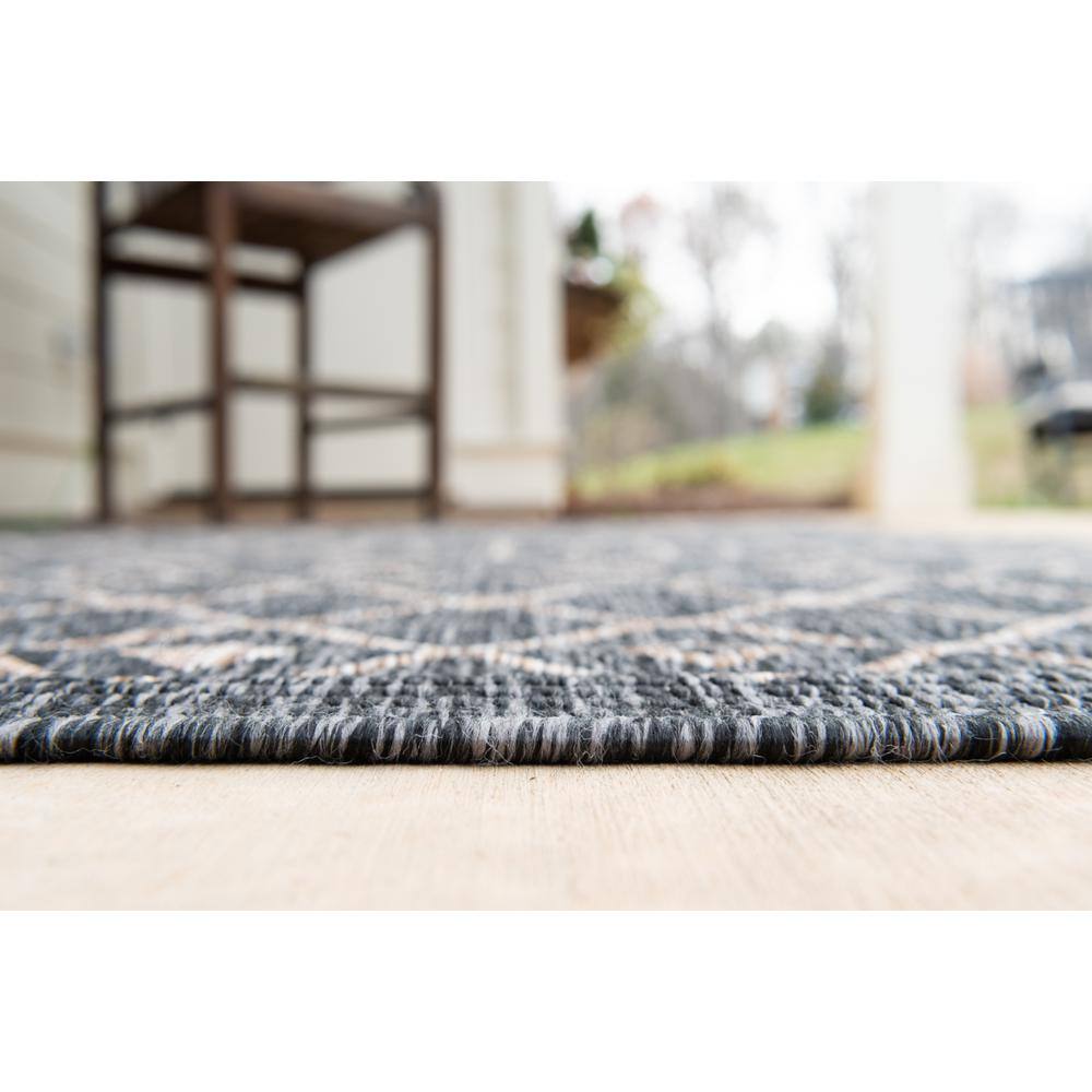 Charcoal Gray Trellis Rectangular 4' x 6' Washable Outdoor Rug