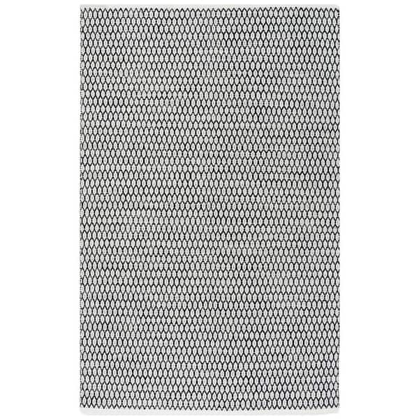 SAFAVIEH Montauk Black/Ivory 4 ft. x 6 ft. Geometric Multi-Diamonds Area Rug