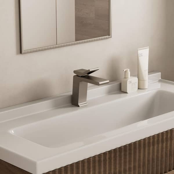 FARNE Single-Hole Single-Handle Bathroom Faucet in Brushed Nickel