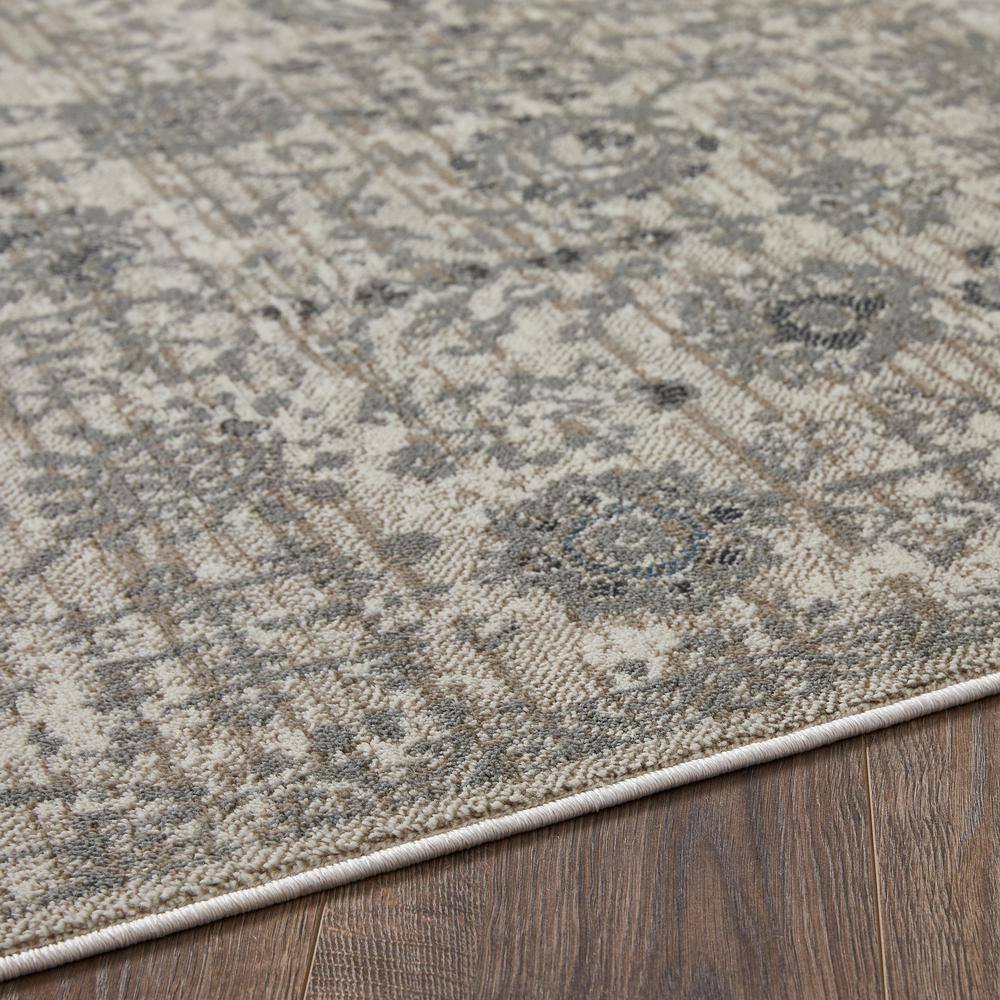 Ivory and Gray Floral Synthetic 5' x 7' Area Rug