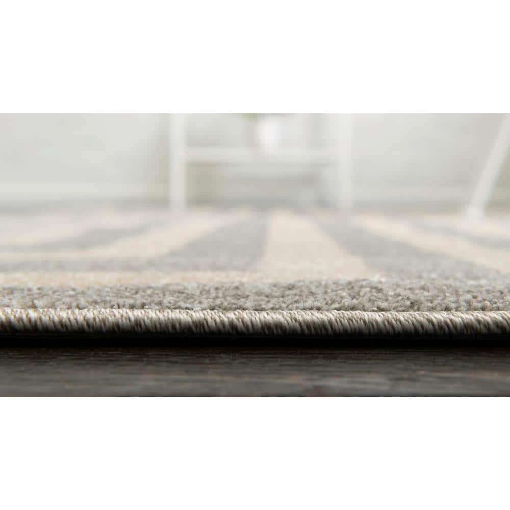 Hera Geometric Gray Synthetic 7'x10' Indoor Area Rug