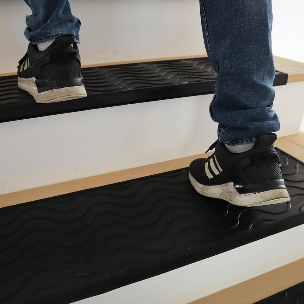 Waves Black Rubber Non-Slip Stair Treads - 9.75" x 29.125" - 6 Pack