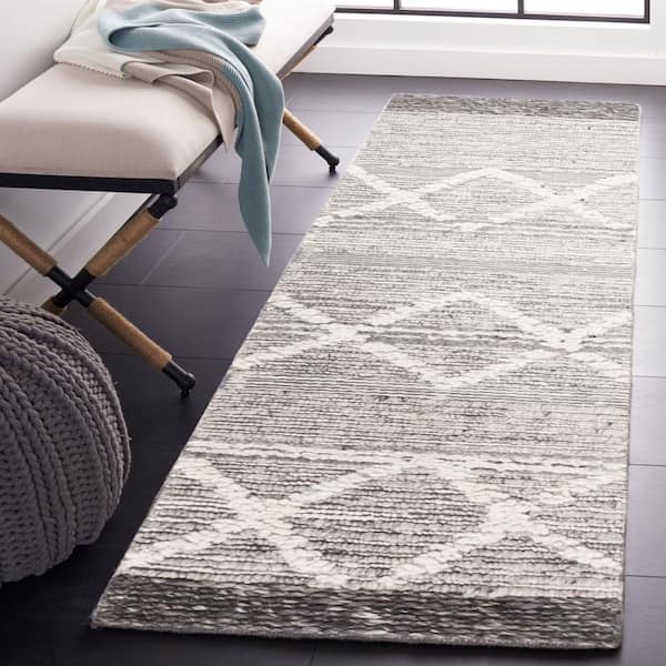 Casablanca 2 ft. x 8 ft. Gray/Ivory Diamond Striped Runner Rug