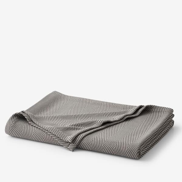 Legends Hotel Elowen Chevron Collection Gray Cotton King/California King Woven Blanket