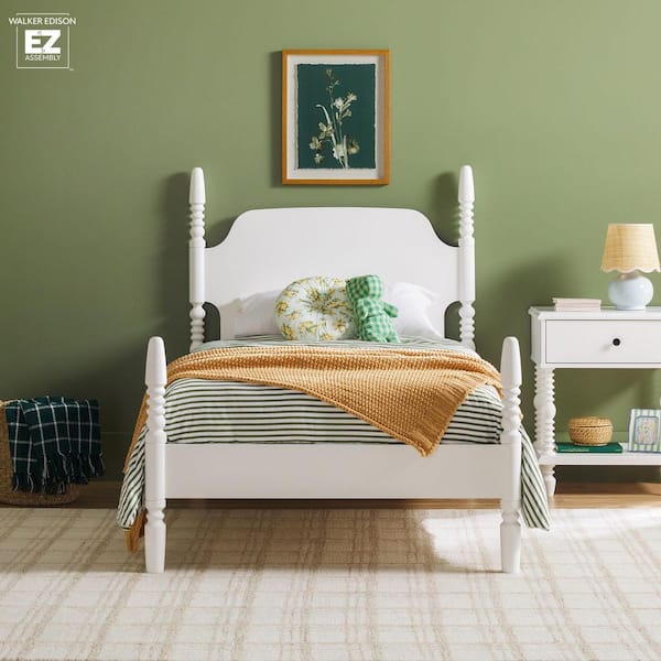 Walker Edison Furniture Company Modern Farmhouse Easy Assembly White Solid Wood Twin Platform Bed with Spindle Detailing