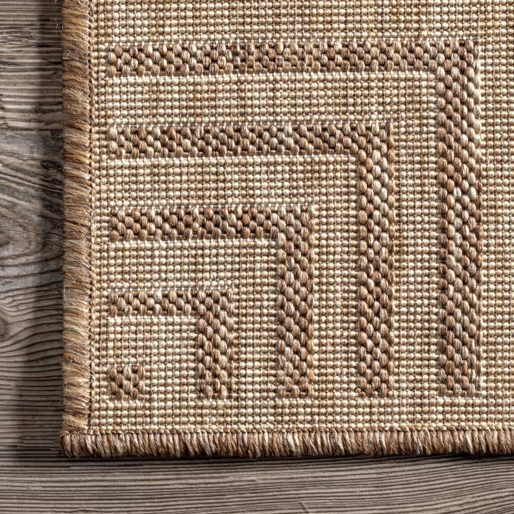 Asha Light Brown Round Indoor/Outdoor Synthetic Area Rug
