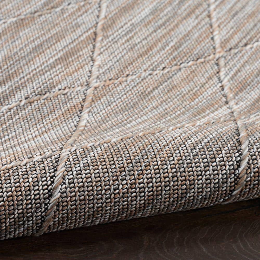 Grey Mocha Round Geometric Synthetic Washable Area Rug
