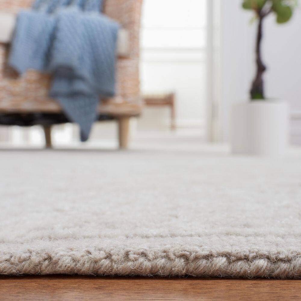 Light Grey Tufted Wool and Silk 3' x 5' Area Rug