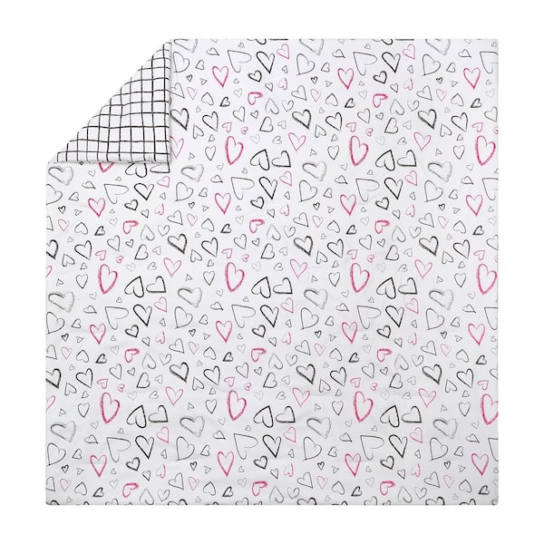 Roxy Hearts 2-Piece Pink/Black Microfiber Twin/Twin XL Comforter Set