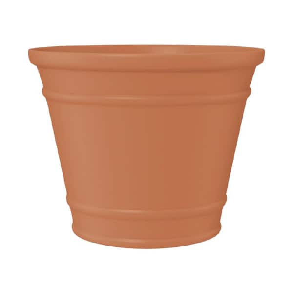 CHG CLASSIC HOME & GARDEN 11.9 in. D x 9.5 in. H Sophia Toffee Brown Plastic Pot with Drainage Plug