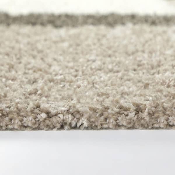 Selene Green 7 ft. 10 in. x 10 ft. Modern Area Rug