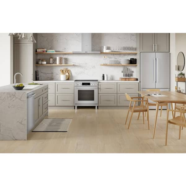 Bosch 800 Series 30 in. 3.9 cu ft 4 Element Freestanding