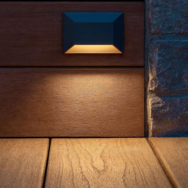 HINKLEY Nuvi Hardwired Low Voltage Black LED Stair Light