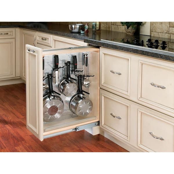 https://images.thdstatic.com/productImages/28c1c24c-7d2c-4833-8906-b32f9235a121/svn/rev-a-shelf-pull-out-cabinet-drawers-433-bfbbsc-9c-4f_600.jpg