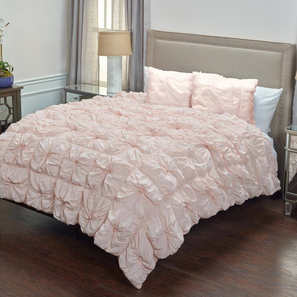 Rizzy Home Pink 2-Piece Pink Twin Comforter Set Rizzy Home Pink 2-Piece Pink Twin Comforter Set - 1