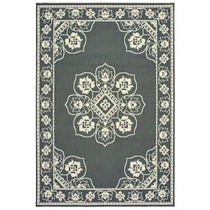 Sienna Gray/Ivory 4 ft. x 6 ft. Floral Indoor/Outdoor Patio Area Rug