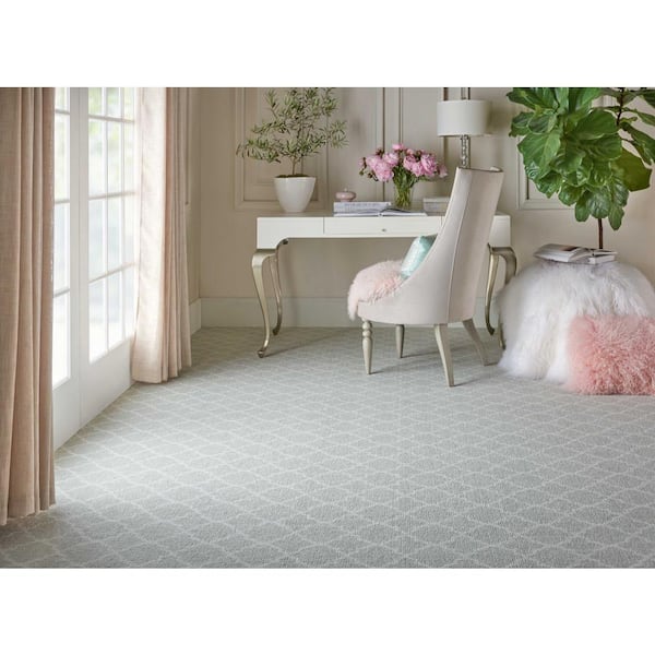 Verandah Glacier Green 13.2 ft. 36 oz. Polyester Pattern Installed Carpet