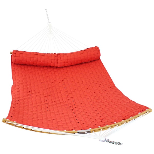 Sunnydaze Sunnydaze 4.5 ft. Hammock with Curved Bamboo Spreader Bar and Pillow - Red