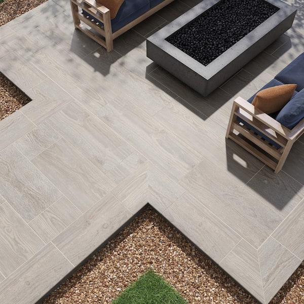 MSI Caldera Grigia 16 in. x 47 in. Matte Porcelain Wood Look Paver Tile (10.44 sq. ft./Case)