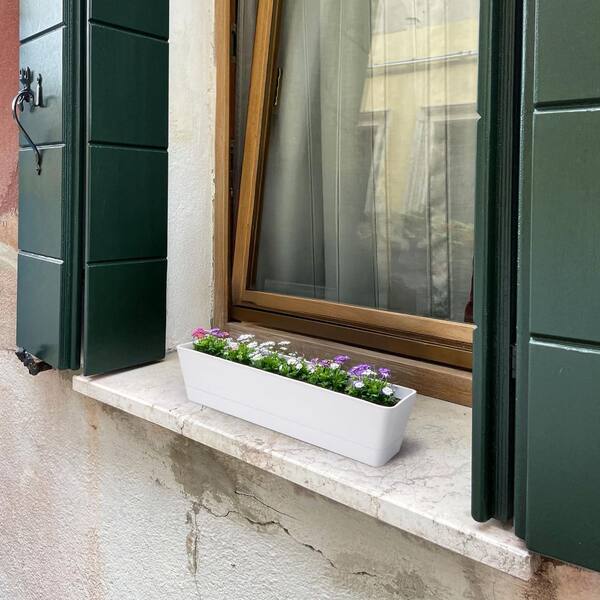 16 in. L x 3.8 in. W x 3.3 in. H 3qts. Drainage Modern Rectangle