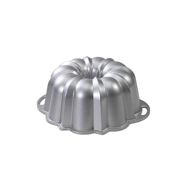 Nordic Ware Platinum Collection 10-1/2 in. Anniversary Bundt Pan