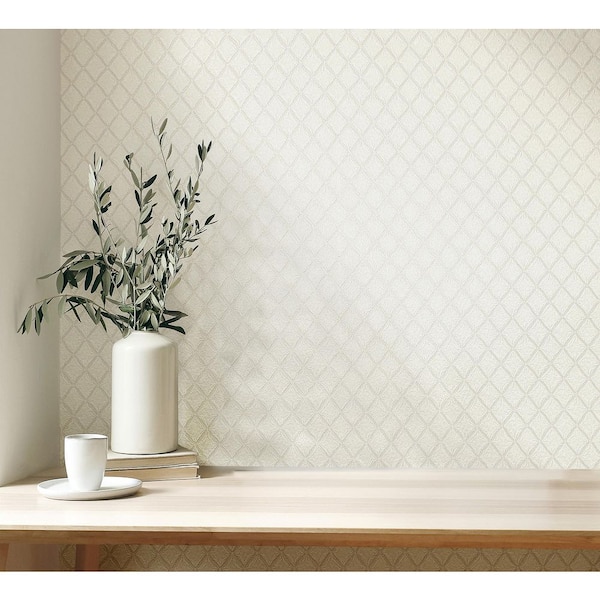 Santina White and Silver Trellis Wallpaper