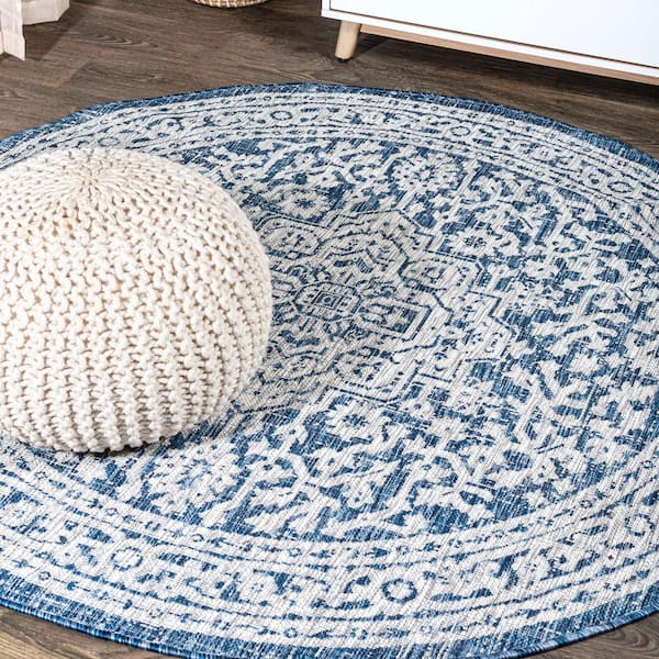 Navy/Gray 5 ft. Round Sinjuri Medallion Textured Weave Indoor/Outdoor Area Rug