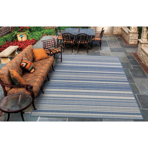 Recife Gazebo Stripe Champagne-Blue 8 ft. x 8 ft. Round Indoor/Outdoor Area Rug