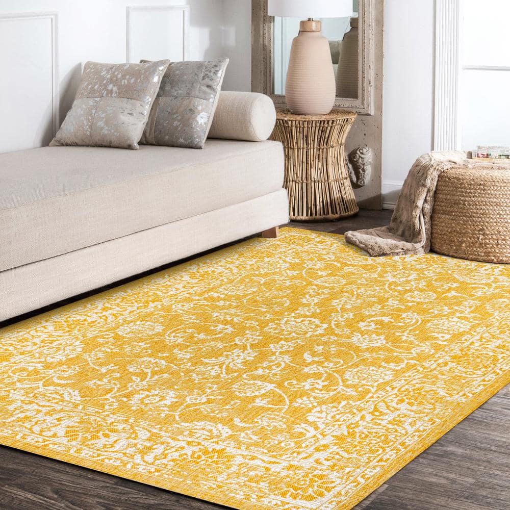 Bohemian Red Floral Flatweave Synthetic Indoor/Outdoor Rug 5' x 8'