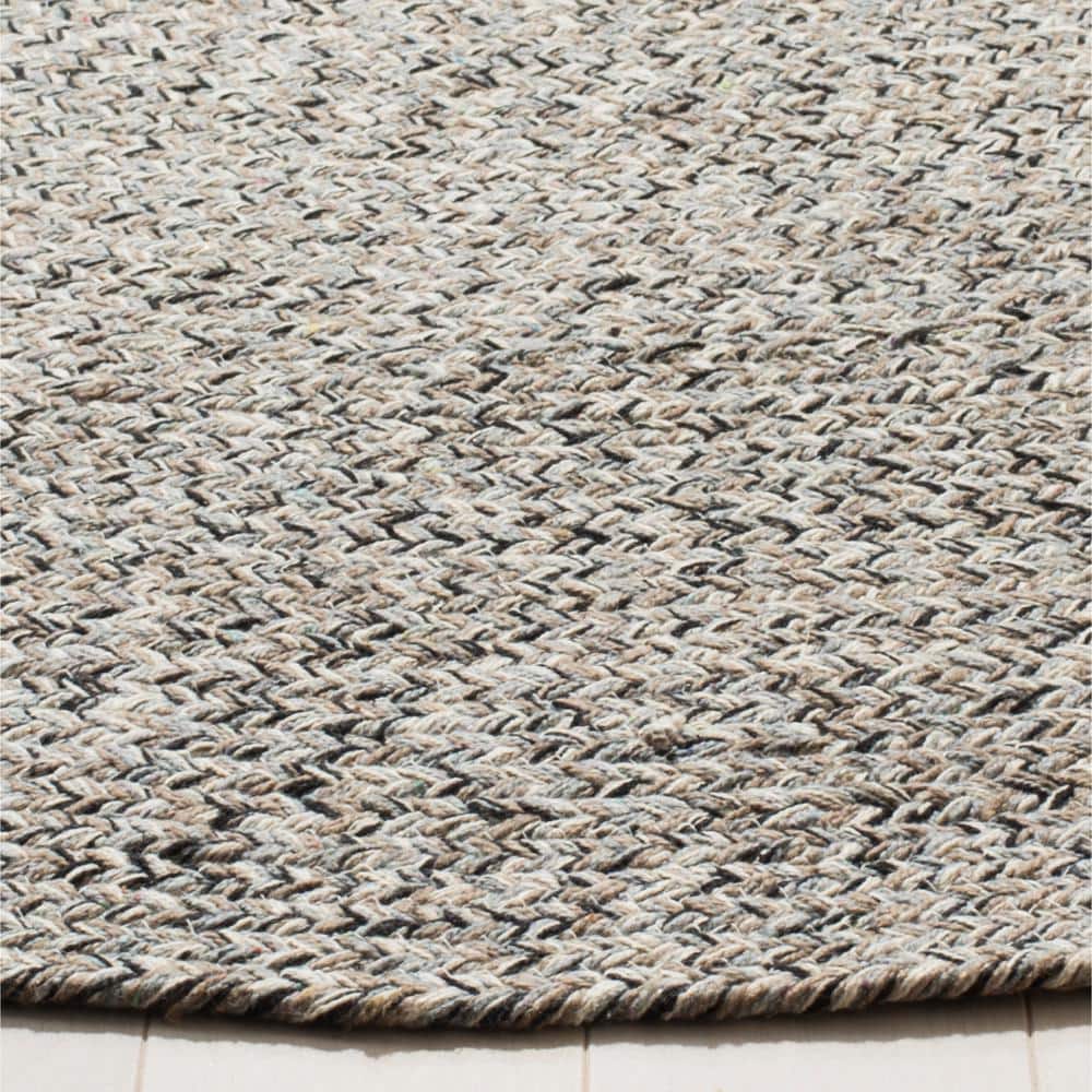 Handmade Ivory Round Braided Cotton Area Rug