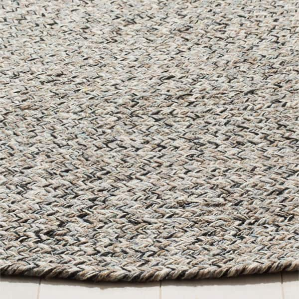 SAFAVIEH Braided Ivory/Steel Gray 7 ft. x 7 ft. Round Solid Area Rug  BRD256A-7R - The Home Depot