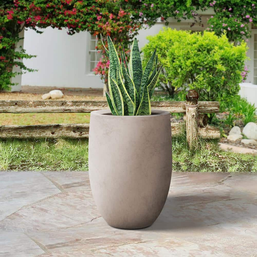 PLANTARA 22 in. H Weathered Tall Concrete Planter, Modern Decorative ...