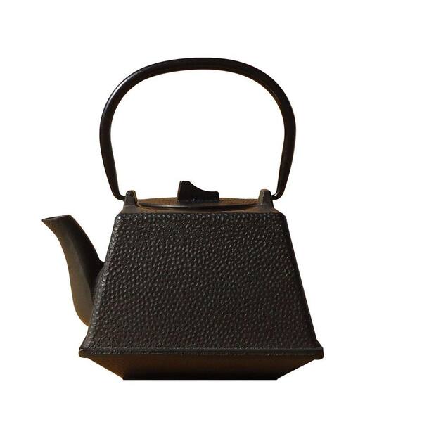 Old Dutch 29 oz. Matte Black Cast Iron Kobe Teapot