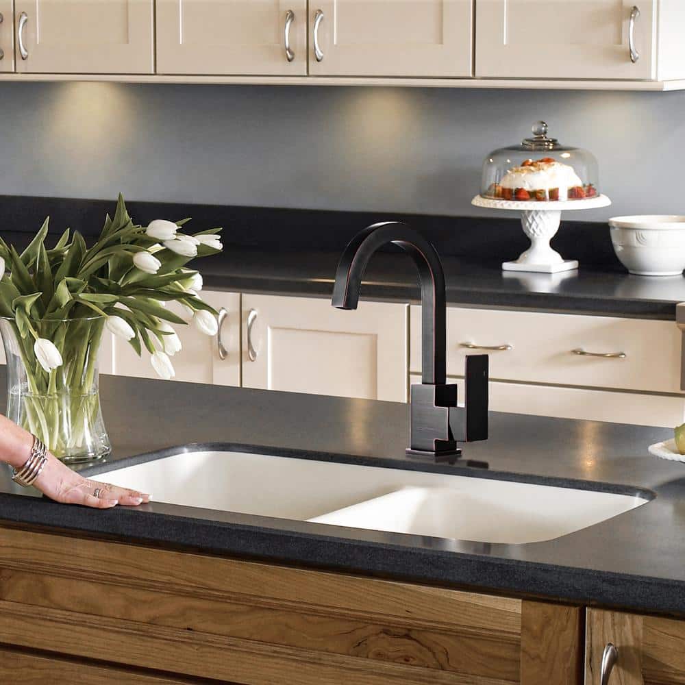 Oil Rubbed Bronze Single Handle Bar Faucet with Ceramic Valve