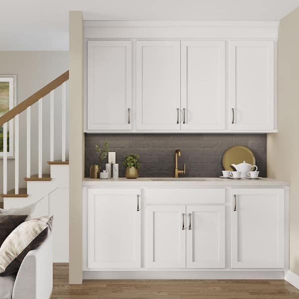 Shaker Partial Overlay 30 in W x 20.75 in D x 34.5 in H Plywood Assembled Vanity Sink Base Bath Cabinet in Linen White