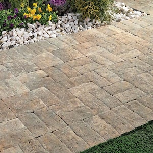 Clayton 7 in. L x 3.5 in. W x 1.77 in. H Winter Blend Concrete Paver (840-Pieces/143 sq. ft./Pallet)