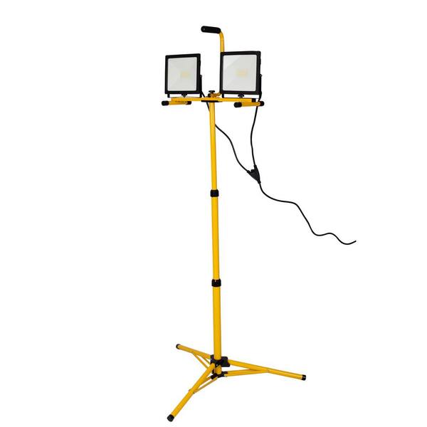 Etokfoks 10,000 Lumen Dualhead LED Work Light with Telescoping