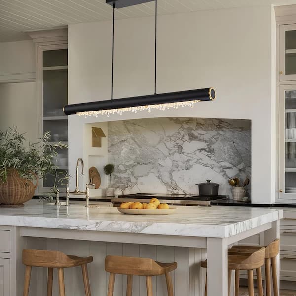 GoYeel 15-Watt 1-Light Modern Black Linear Crystal LED Pendant Light Farmhouse Wood Kitchen Island Light