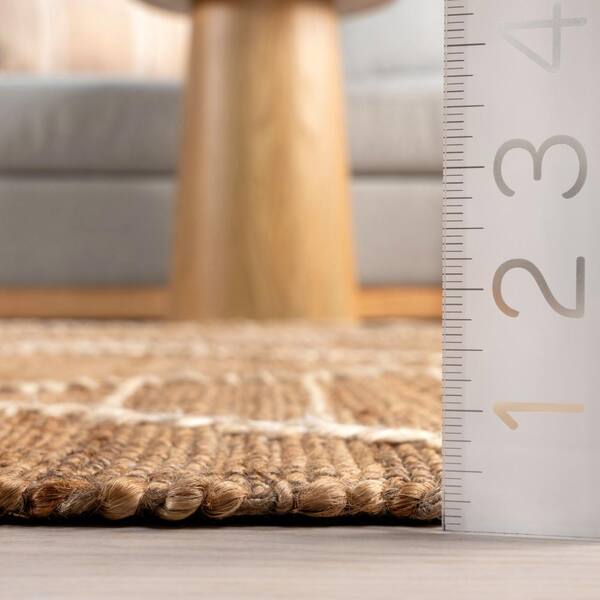 nuLOOM Imaan Raised Geometric Jute Tasseled Natural 5 ft. x 8 ft