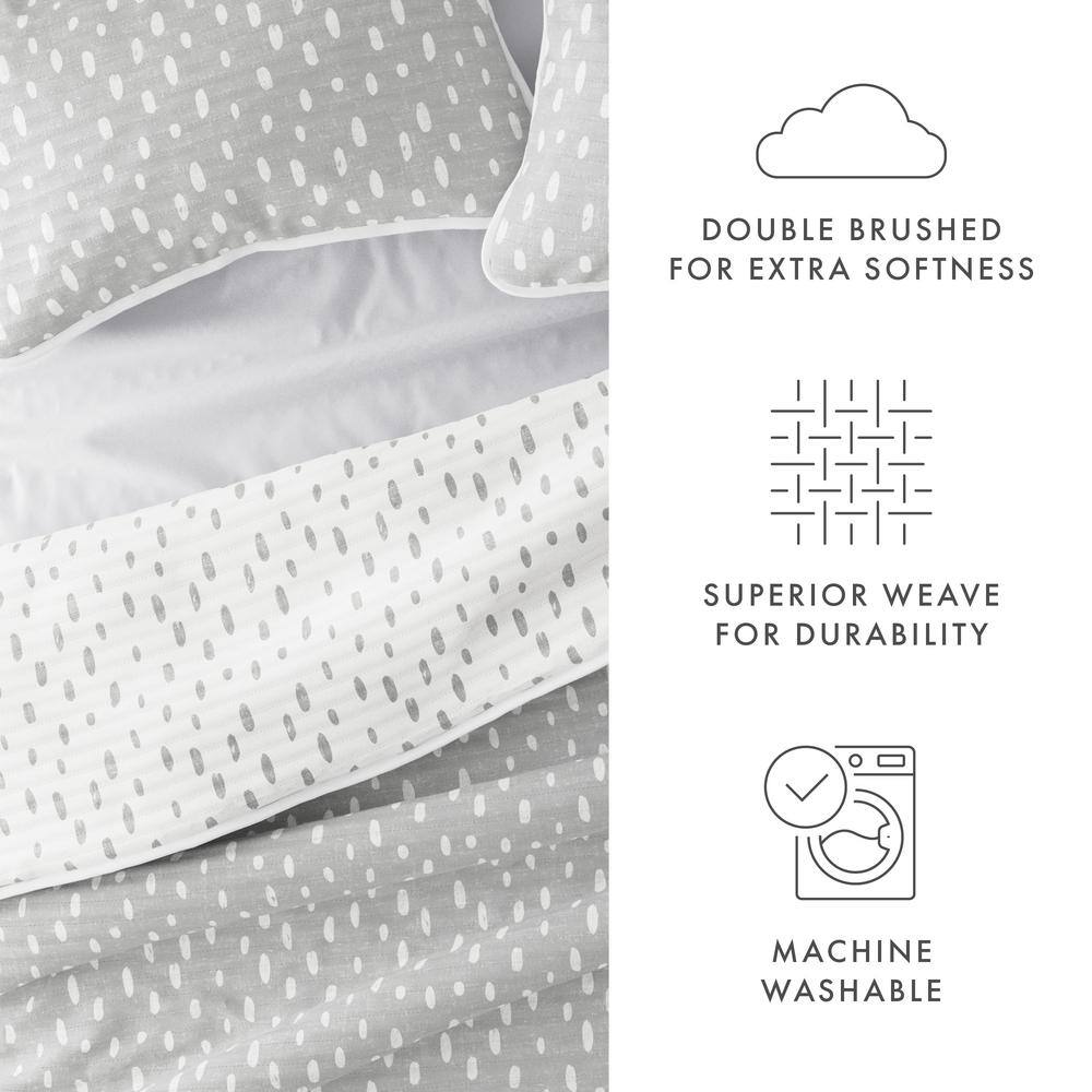 Light Gray Twin Reversible Microfiber Quilt Set with Painted Dots