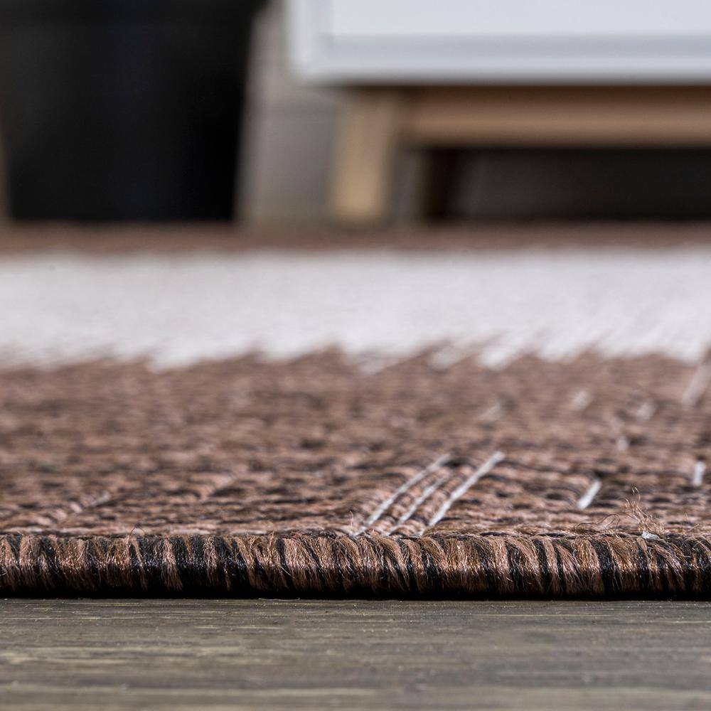 Modern Strie Brown/Beige 8' x 10' Synthetic Reversible Area Rug