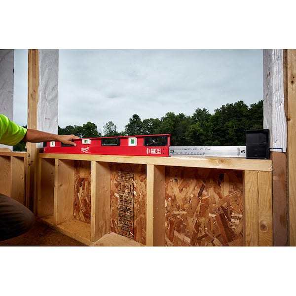 Milwaukee 48 in. to 78 in. REDSTICK Expandable Magnetic Box Milwaukee 48 in. to 78 in. REDSTICK Expandable Magnetic Box