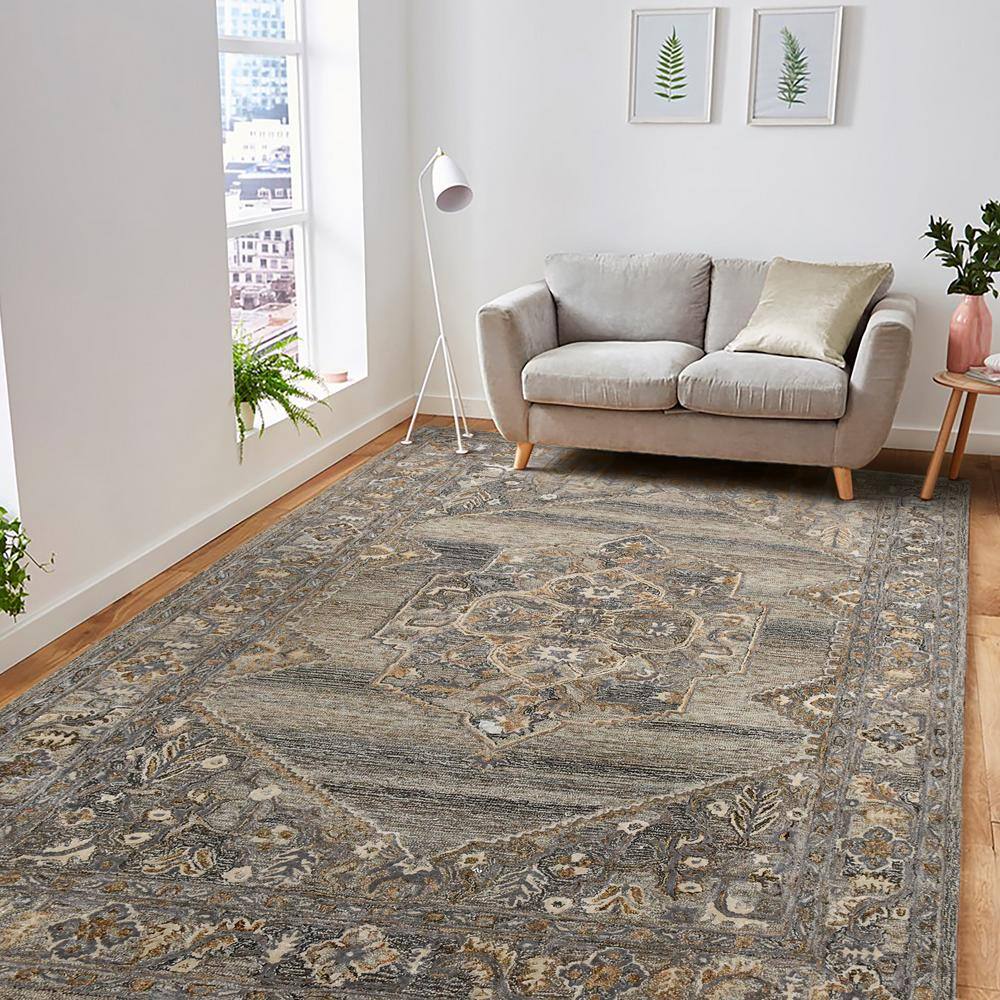 Elegant Gray 5' x 7' Hand-Tufted Wool & Viscose Area Rug