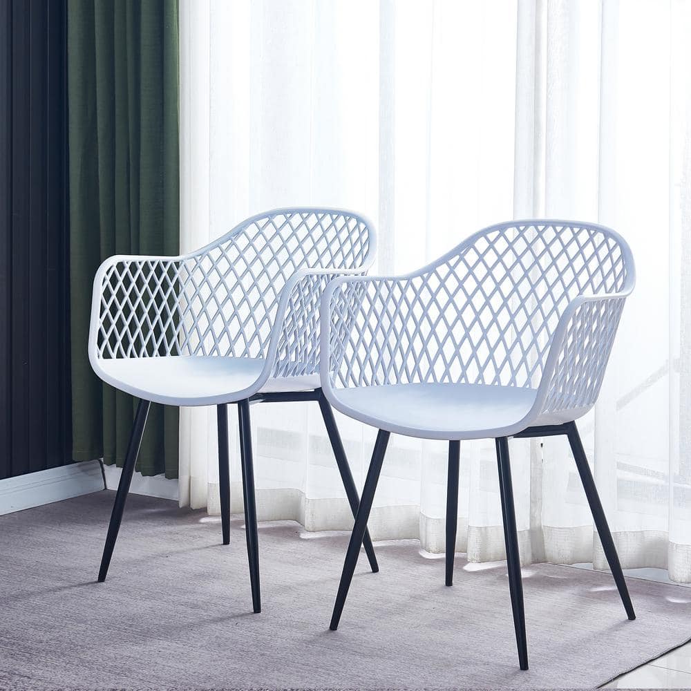 Ergonomic Design Plastic Outdoor Dining Chair in White (2-Pack)